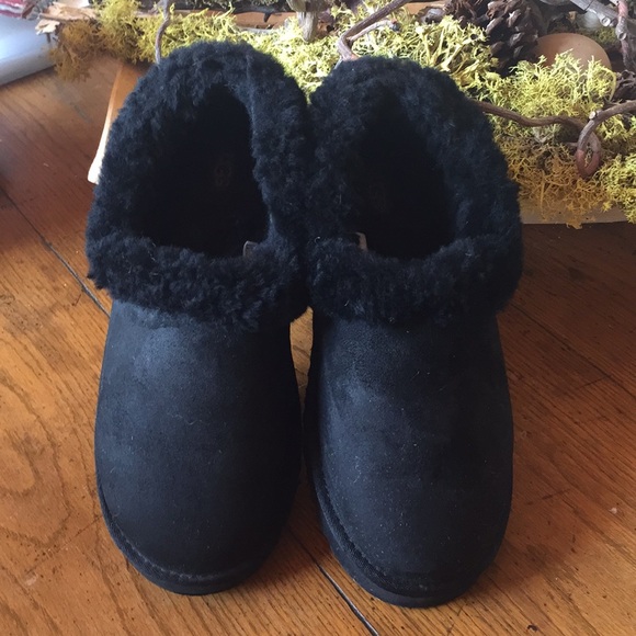 ugg slippers size 7.5